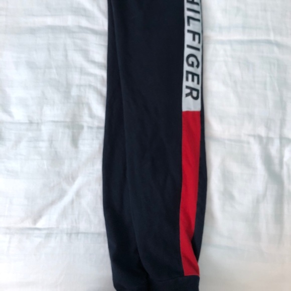 Tommy Hilfiger sweat pants - Picture 2 of 3